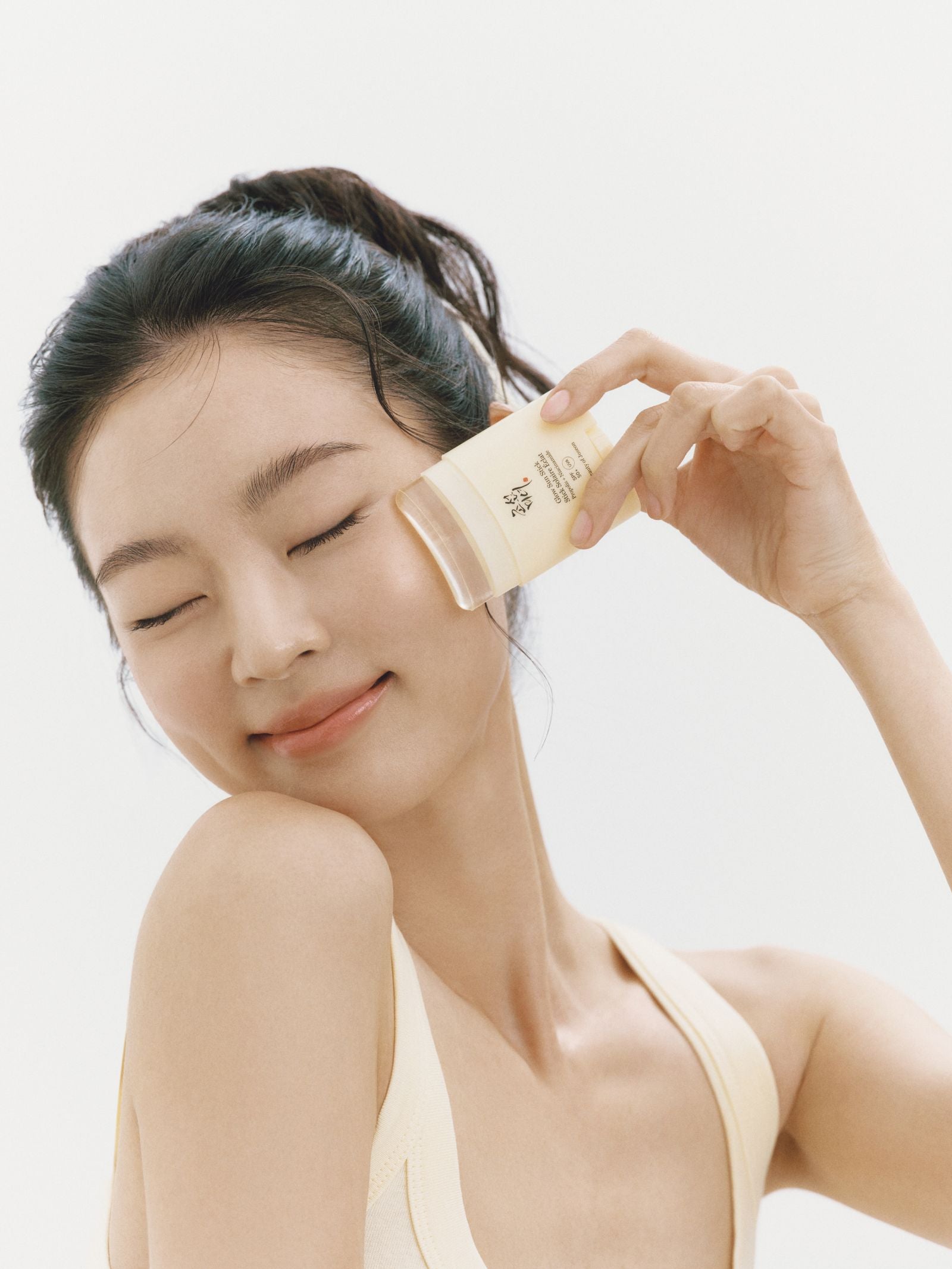 What If Reapplying SPF Was the Best Part of Your Day?