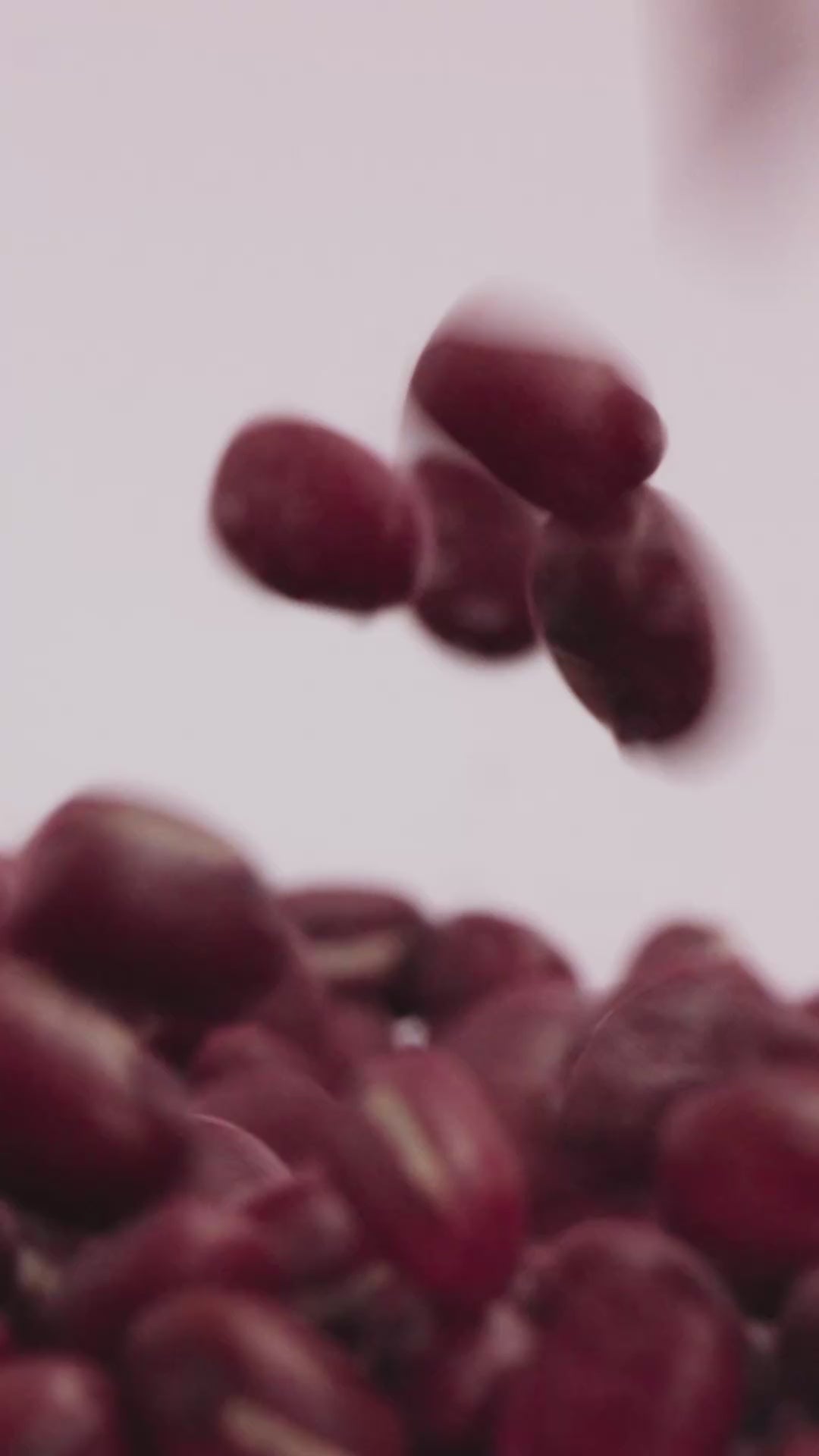 Pore Firming Red Bean Serum Global - video background